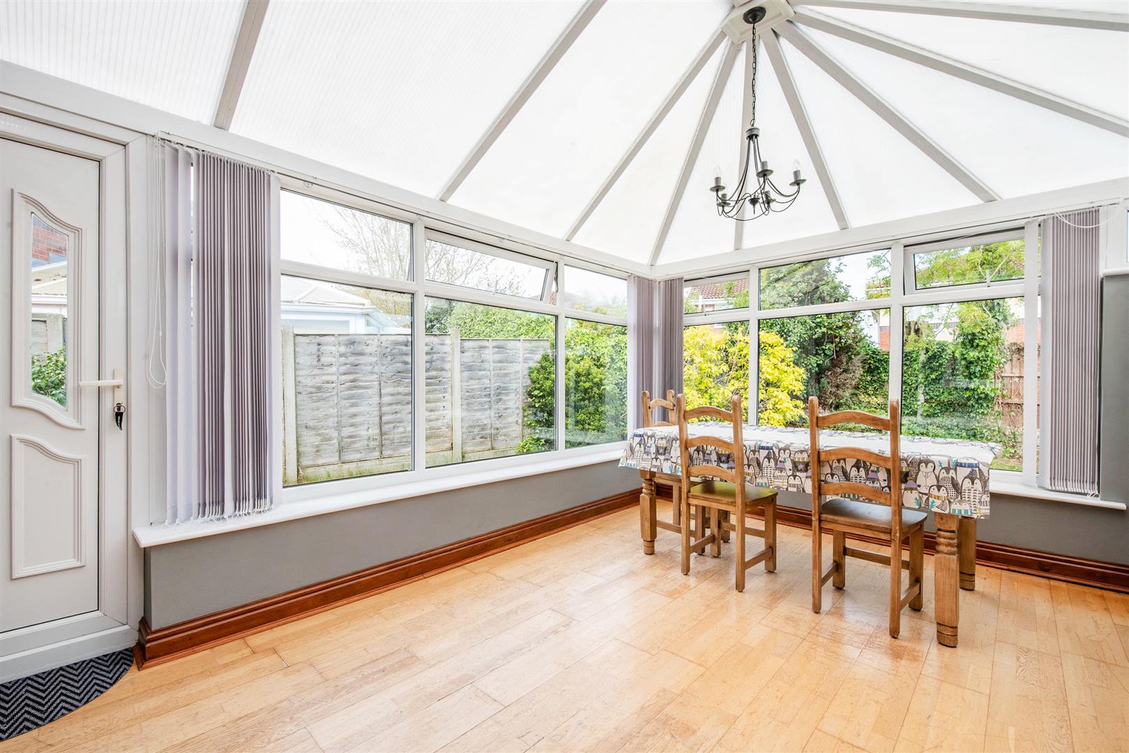 2 bed property in Aspendale Close, Preston